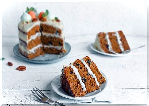 2 delicious and easy carrot cake recipes