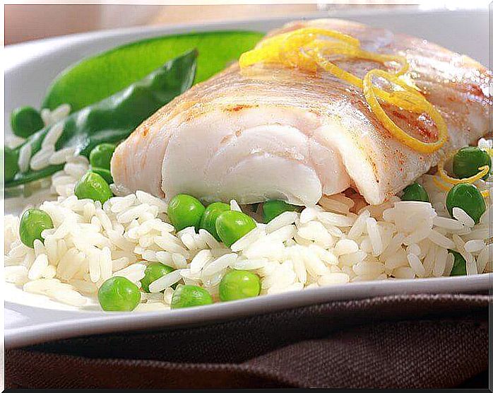 Fish and rice with vegetables