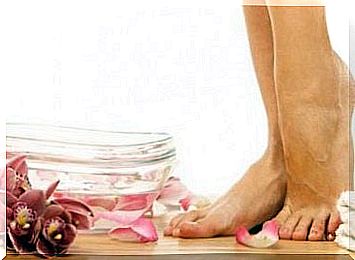 Beautiful Feet with VapoRub