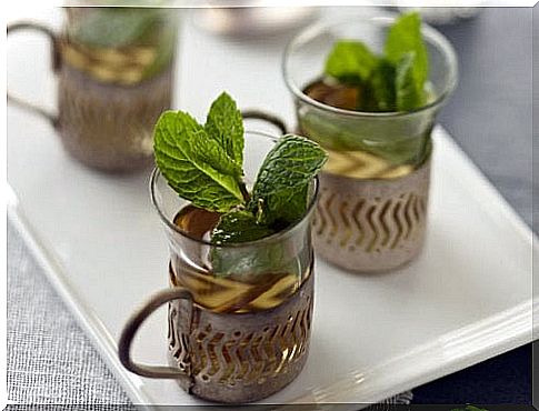 parsley-mint tea in beautiful cups