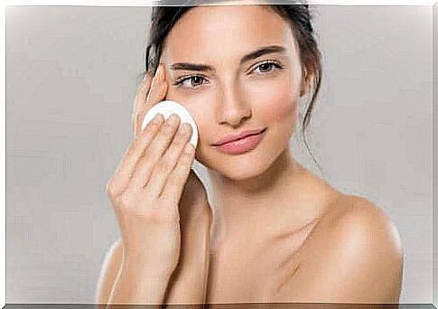 Seven tips to take care of your skin in the evening