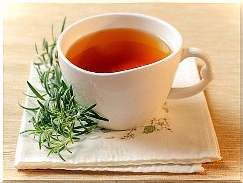 Support your breasts with rosemary tea