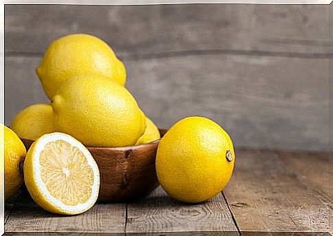 Lemons in a bowl