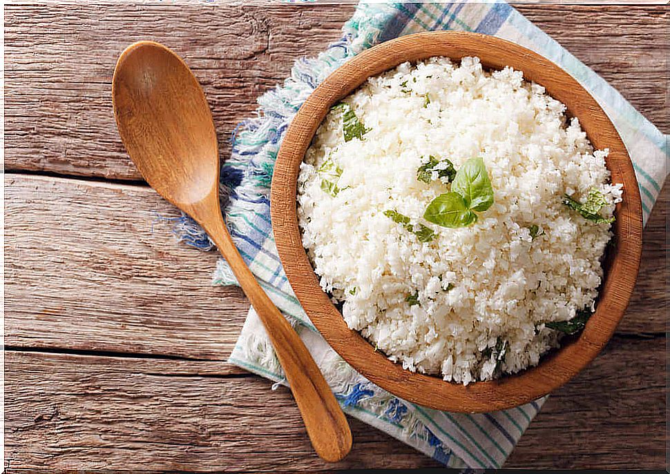 What is the best way to eat rice?